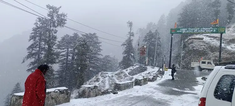 First snowfall in Chakrata
